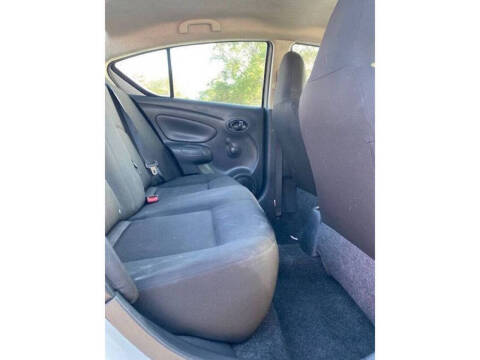 2016 Nissan Versa 1.6 S