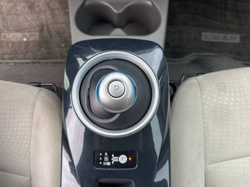 2012 Nissan LEAF SL