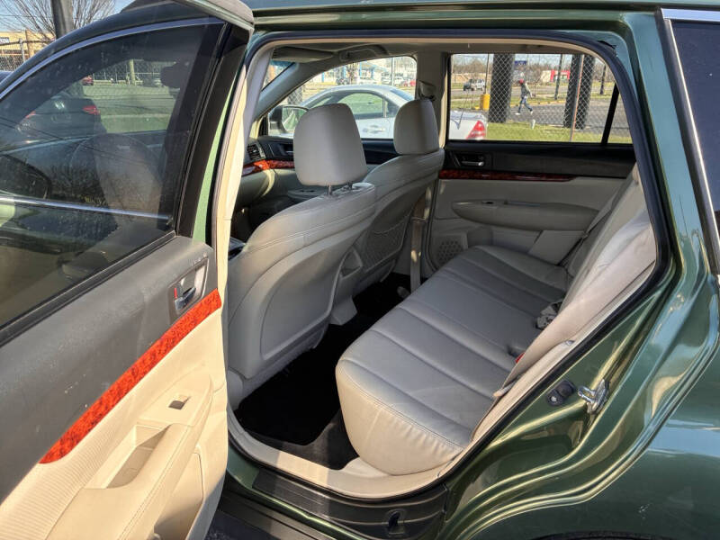 2011 Subaru Outback 2.5i Limited