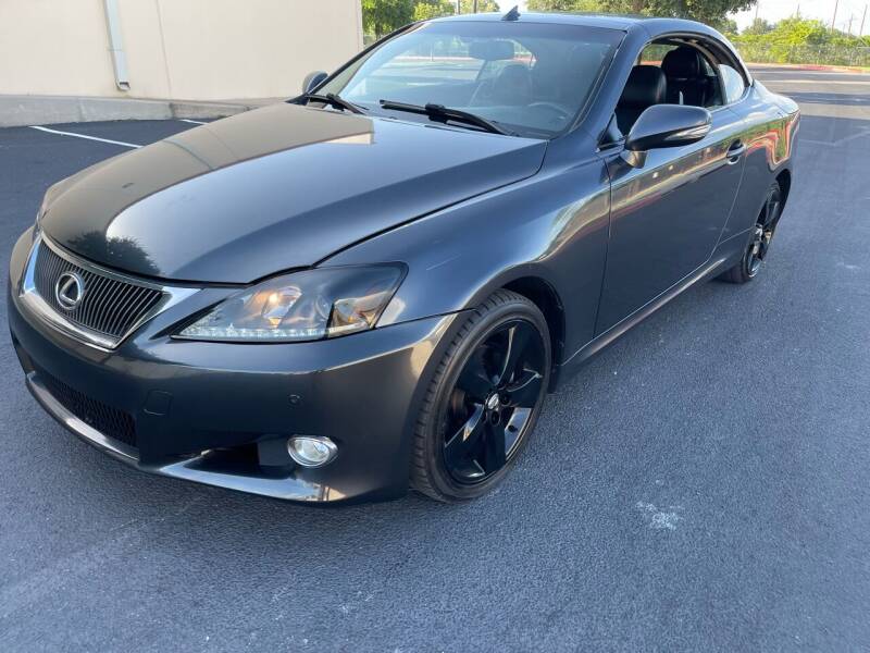 2010 Lexus IS 250C for sale at Zoom ATX in Austin TX