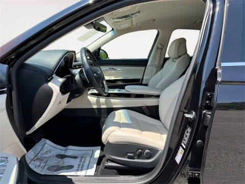 2024 Genesis GV70 2.5T Standard