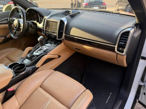 2016 Porsche Cayenne