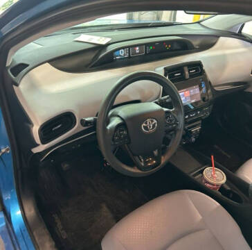 2019 Toyota Prius LE