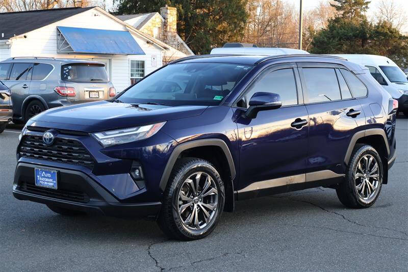2022 Toyota RAV4 Hybrid XLE Premium