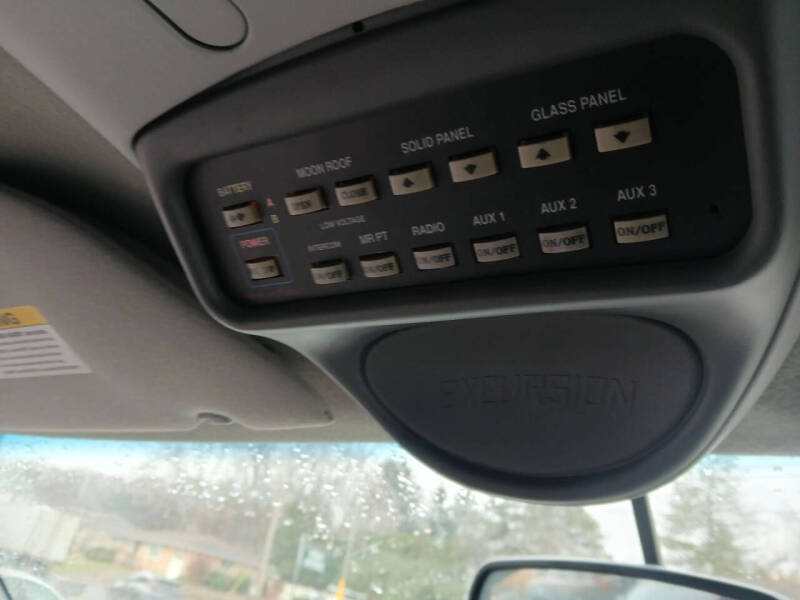 2003 Ford Excursion XLT