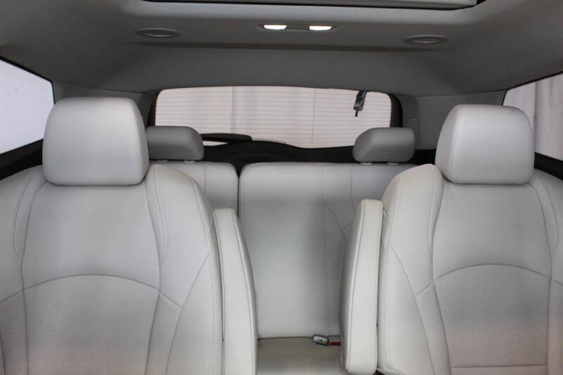 2022 Buick Enclave Essence