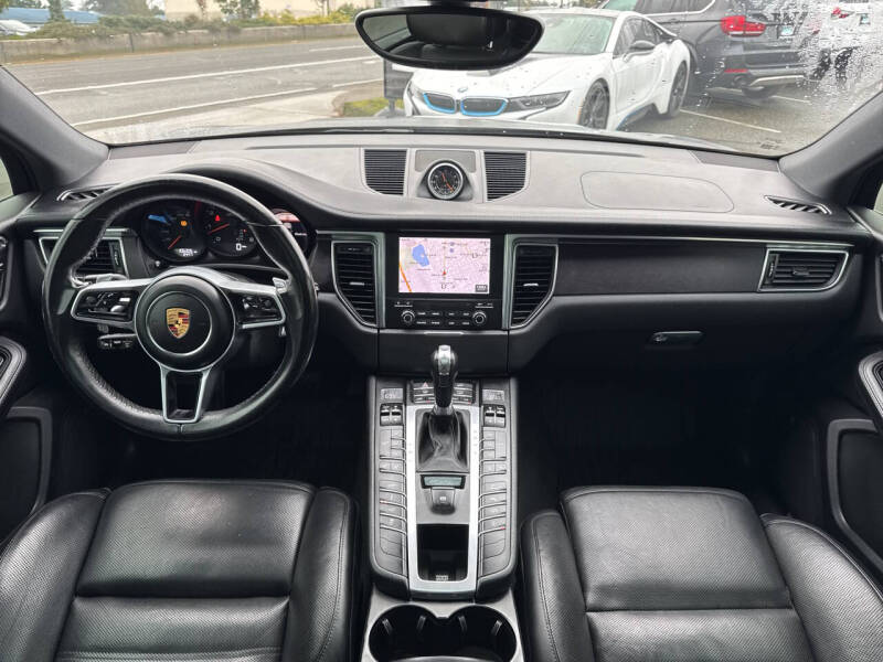 2017 Porsche Macan GTS