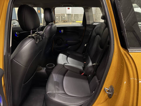 2015 MINI Hardtop 4 Door Cooper