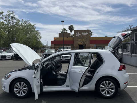 2020 Volkswagen Golf TSI