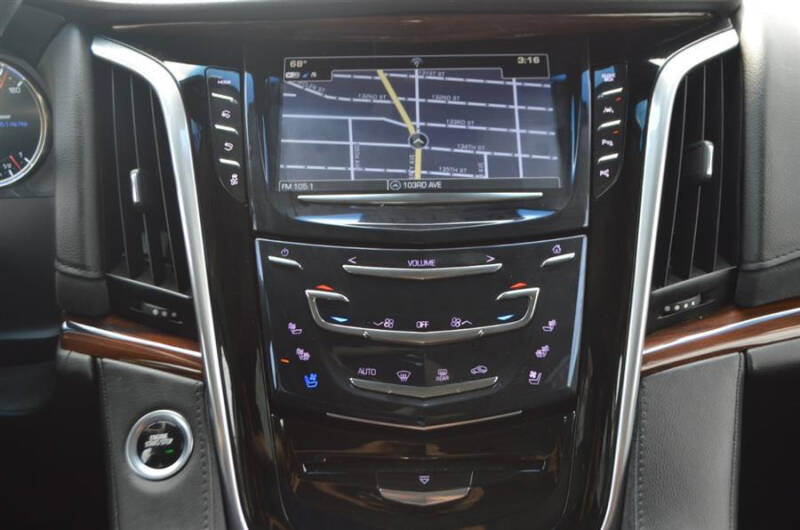 2018 Cadillac Escalade Luxury