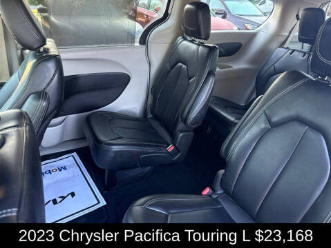 2023 Chrysler Pacifica Touring L
