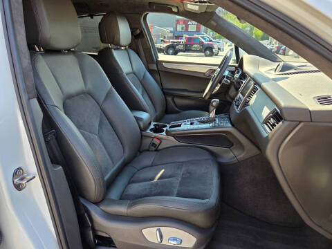 2016 Porsche Macan S