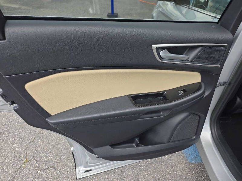2019 Ford Edge SEL