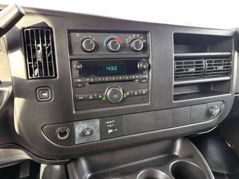 2010 GMC Savana LS 3500