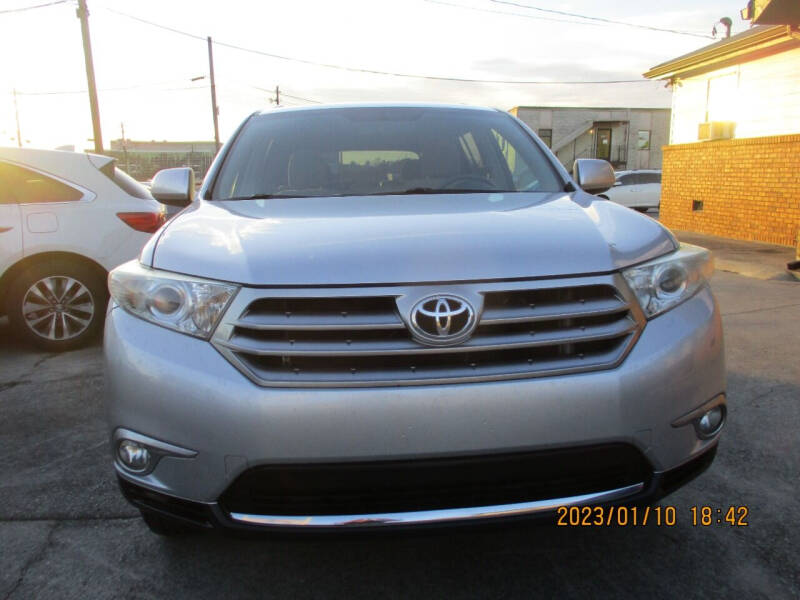 2013 Toyota Highlander for sale at Atlantic Motors in Chamblee GA