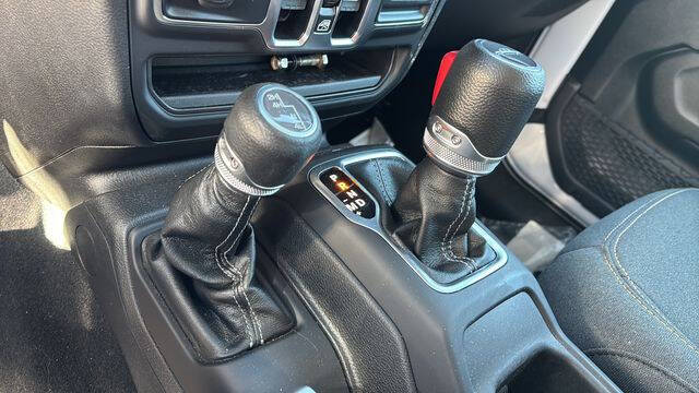 2025 Jeep Gladiator NightHawk