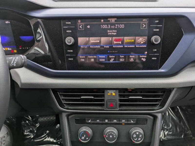 2022 Volkswagen Taos SE