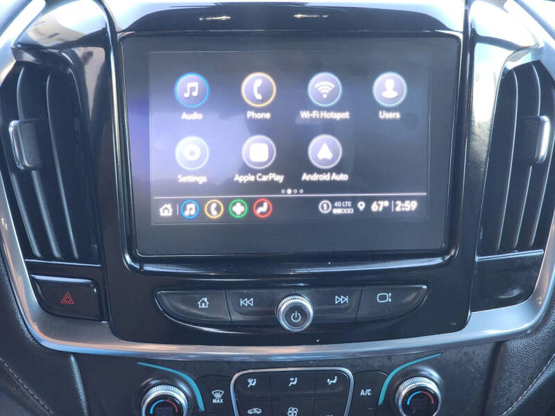 2023 Chevrolet Traverse LT Leather