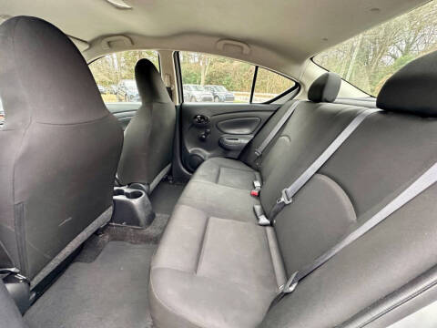 2017 Nissan Versa 1.6 S Plus