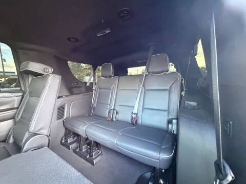 2022 GMC Yukon XL SLT