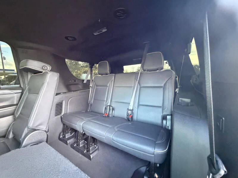 2022 GMC Yukon XL SLT