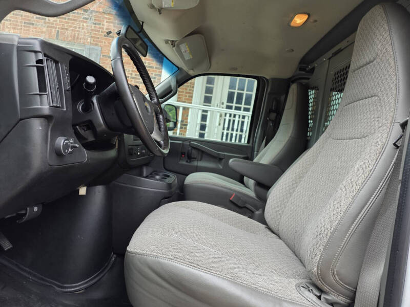 2016 Chevrolet Express 2500