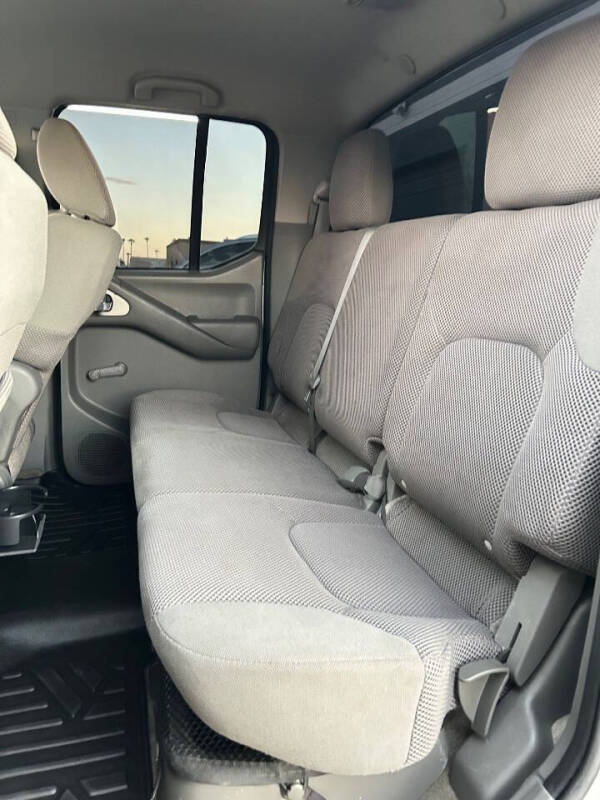 2014 Nissan Frontier S