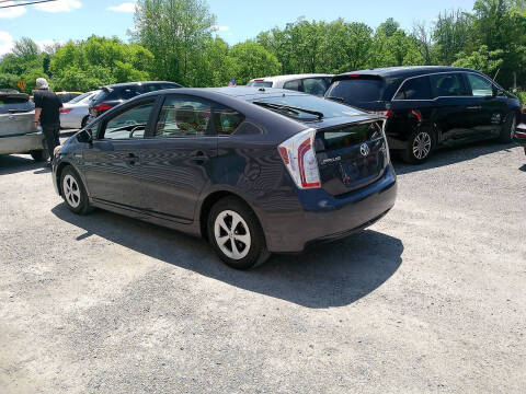 2015 Toyota Prius Two