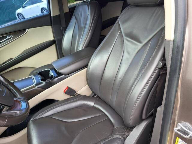 2019 Lincoln Nautilus Select