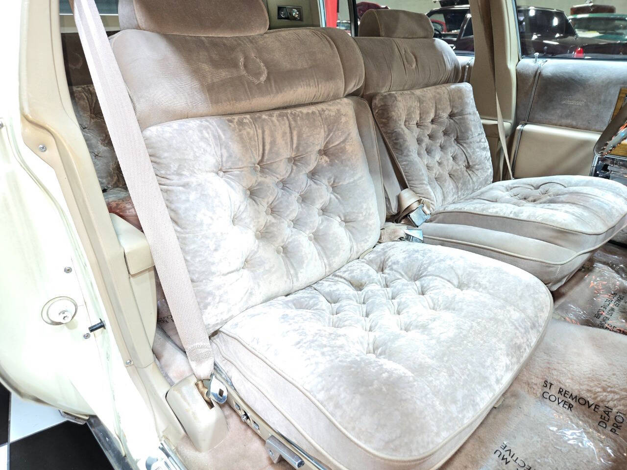 1981 Cadillac Fleetwood Brougham 68