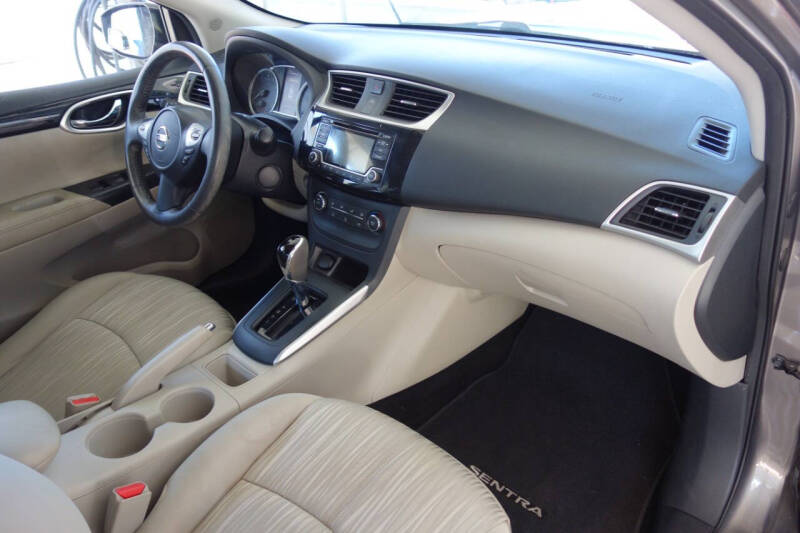 2016 Nissan Sentra SV