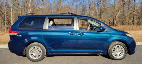 2011 Toyota Sienna XLE 8-Passenger