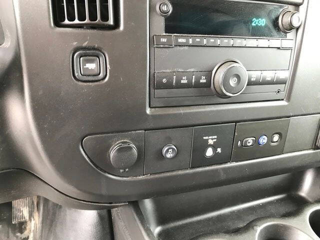 2024 Chevrolet Express 2500