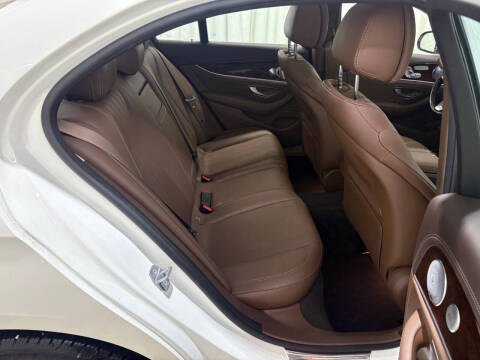 2017 Mercedes-Benz E-Class E 300 4MATIC