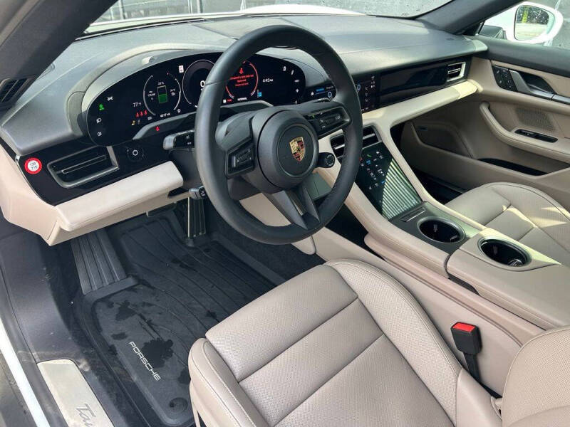 2025 Porsche Taycan