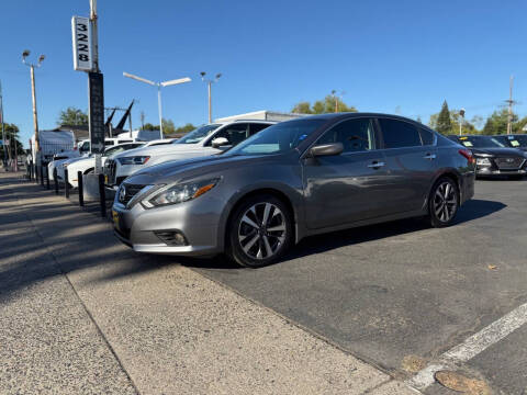 2016 Nissan Altima 2.5 SR