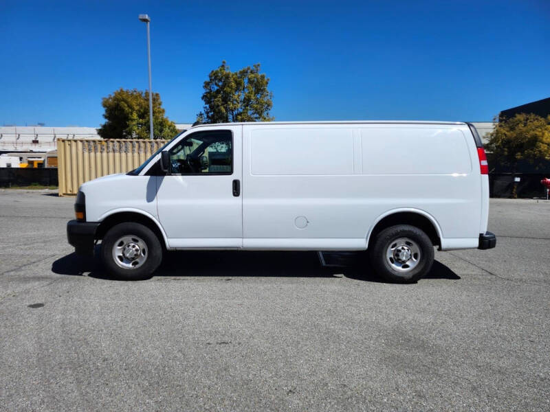 2021 Chevrolet Express 2500
