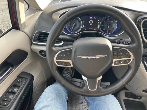 2021 Chrysler Pacifica Touring