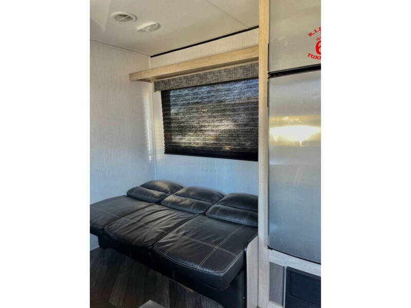 2021 PROWLER 240RB PROWLER