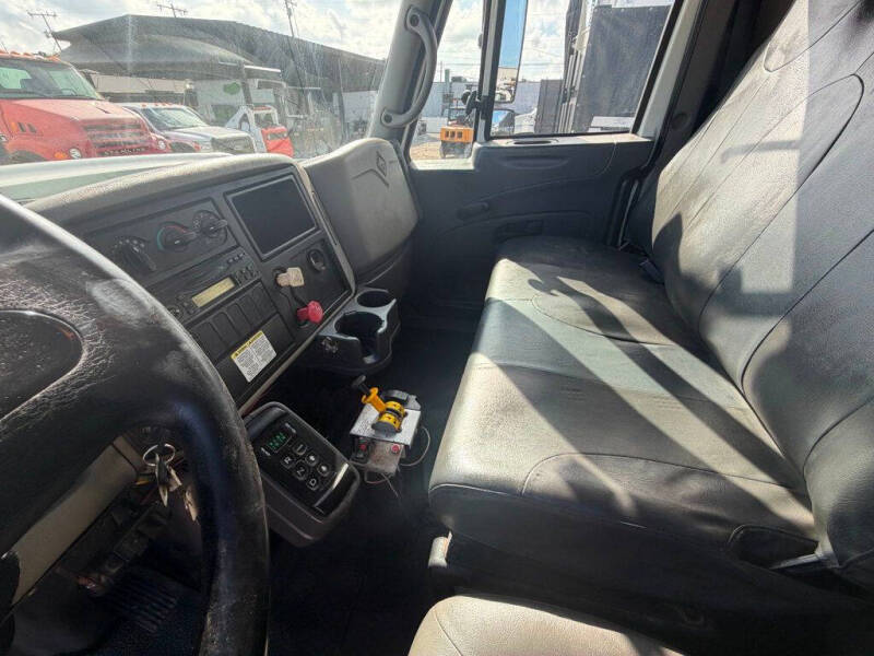 2009 International WorkStar 7400