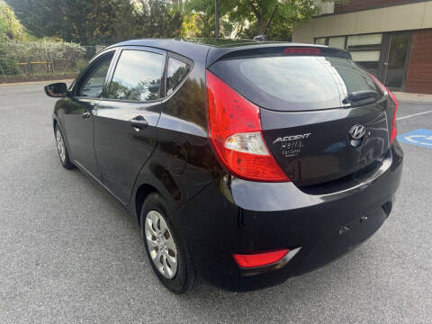 2016 Hyundai Accent SE