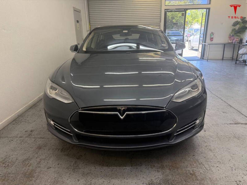 2013 Tesla Model S Performance