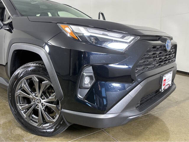 2024 Toyota RAV4 Hybrid XLE Premium