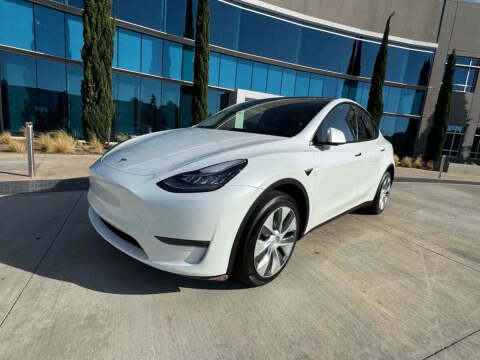 2023 Tesla Model Y Long Range