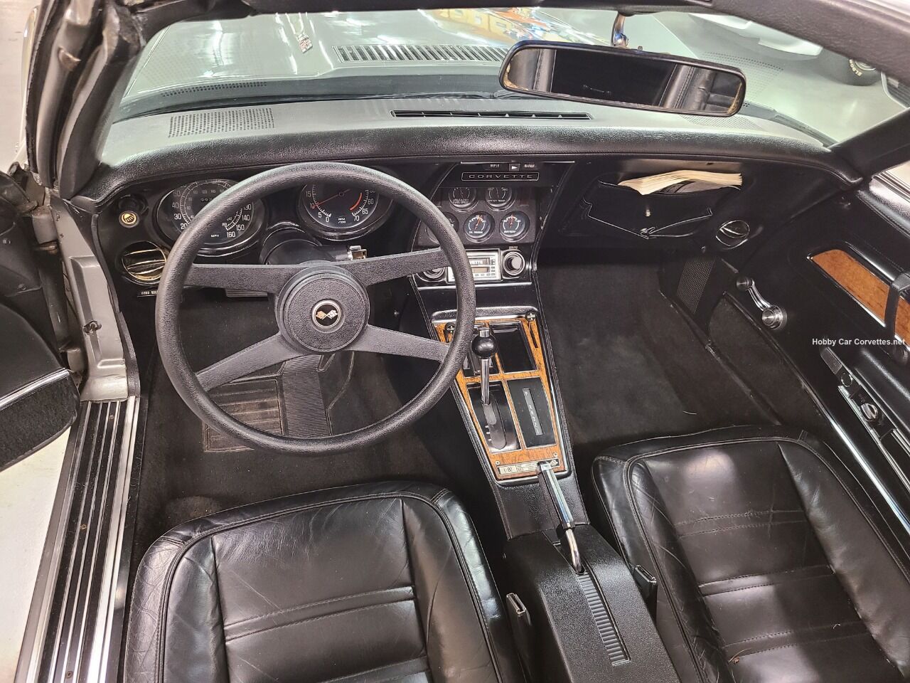 1976 Chevrolet Corvette 9