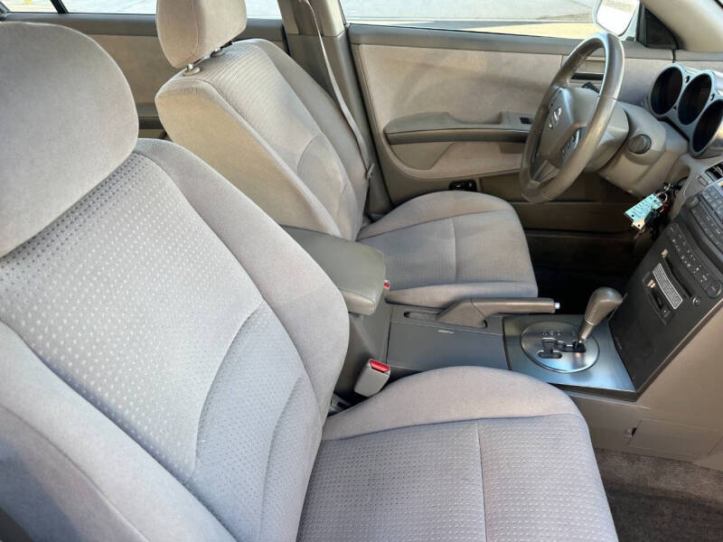 2004 Nissan Maxima 3.5 SE