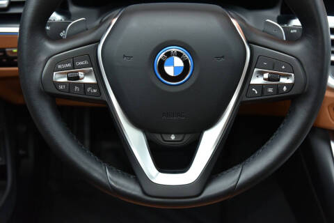 2022 BMW 3 Series 330e xDrive