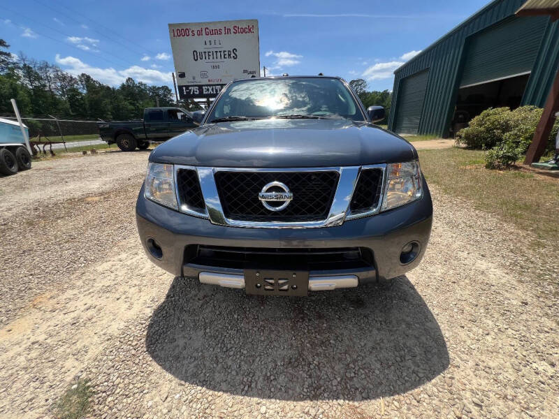 2010 Nissan Pathfinder LE