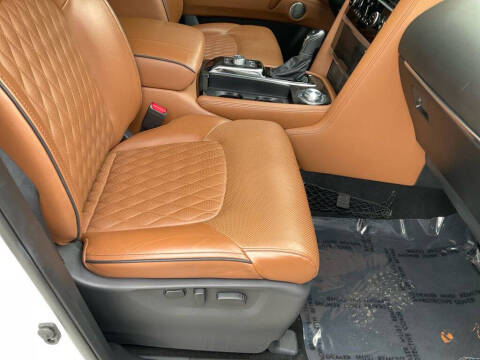 2023 Infiniti QX80 Sensory