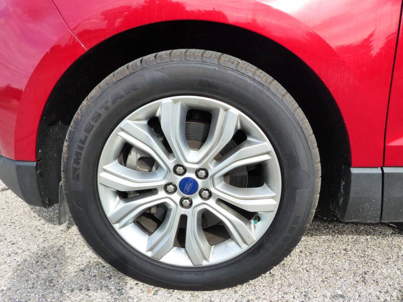 2022 Ford Edge Titanium